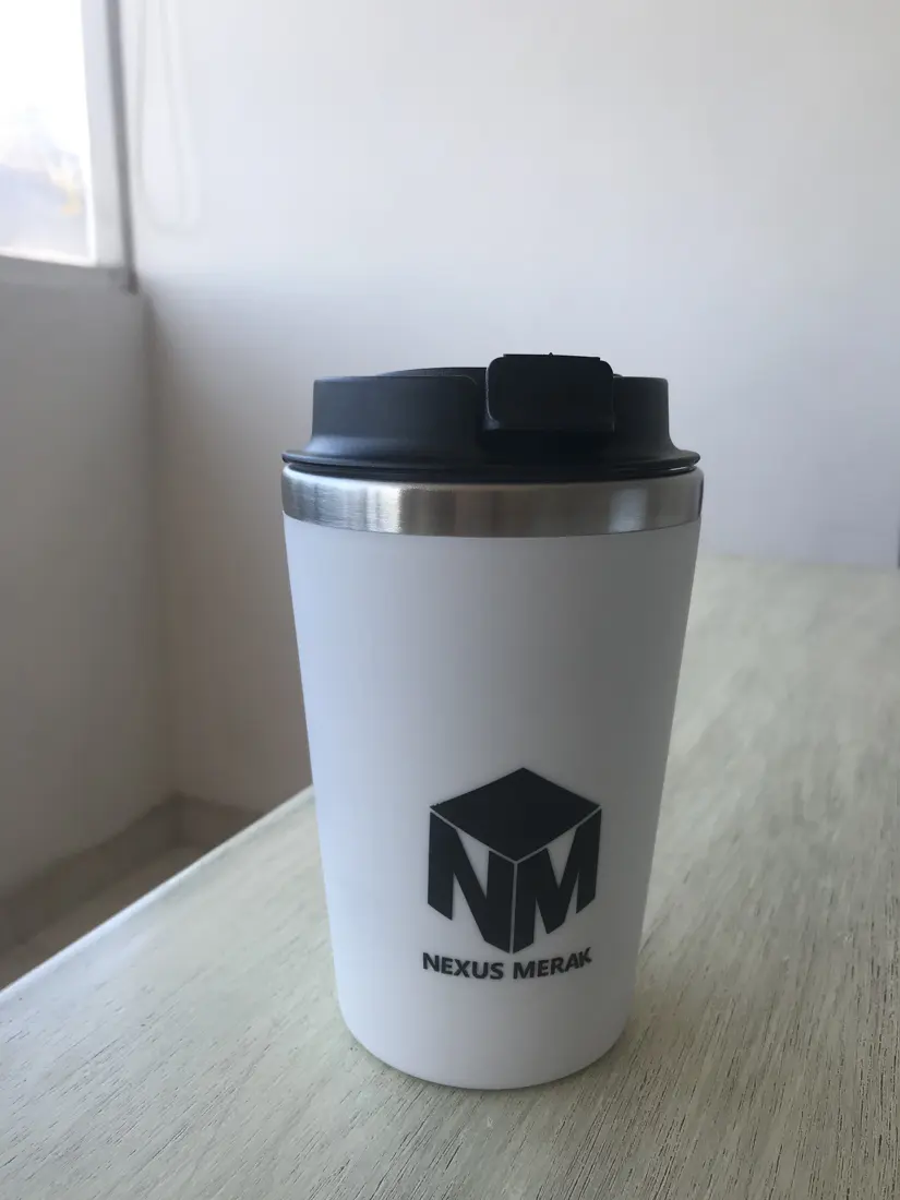 Nexus Merak: Mugs, termos y hoodies